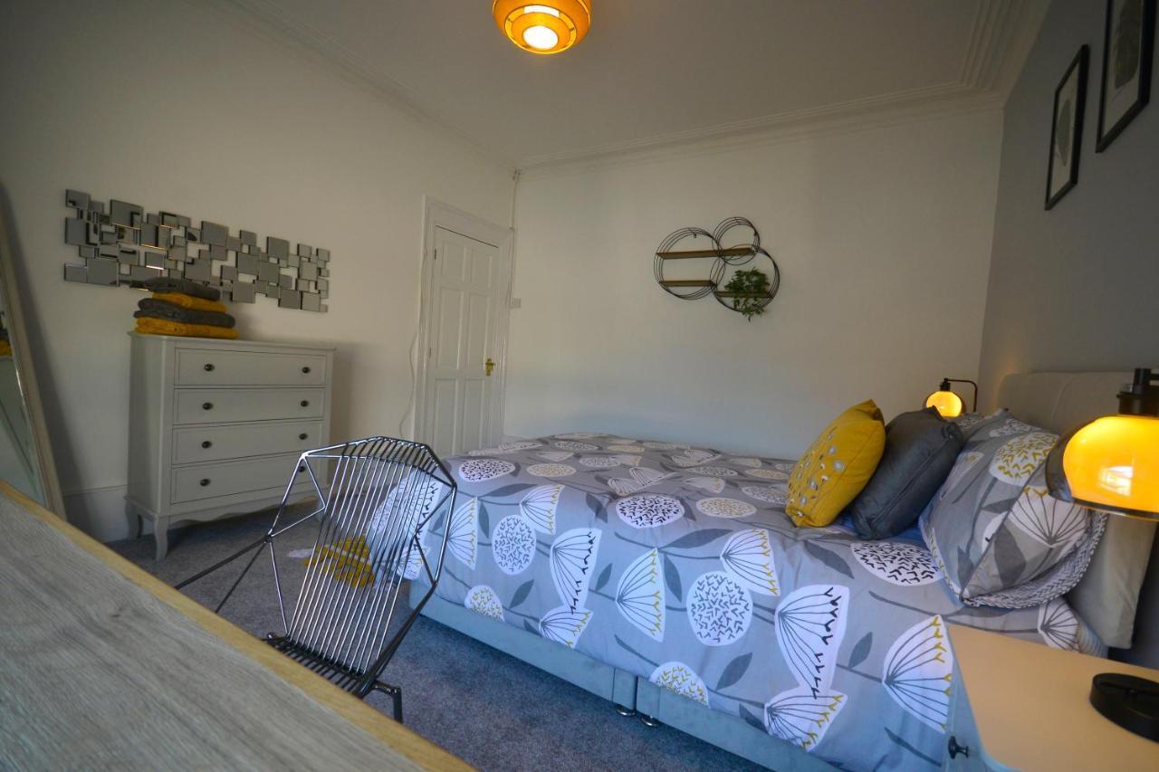 Heritage Holiday Accommodation Pembroke Dock Exteriör bild