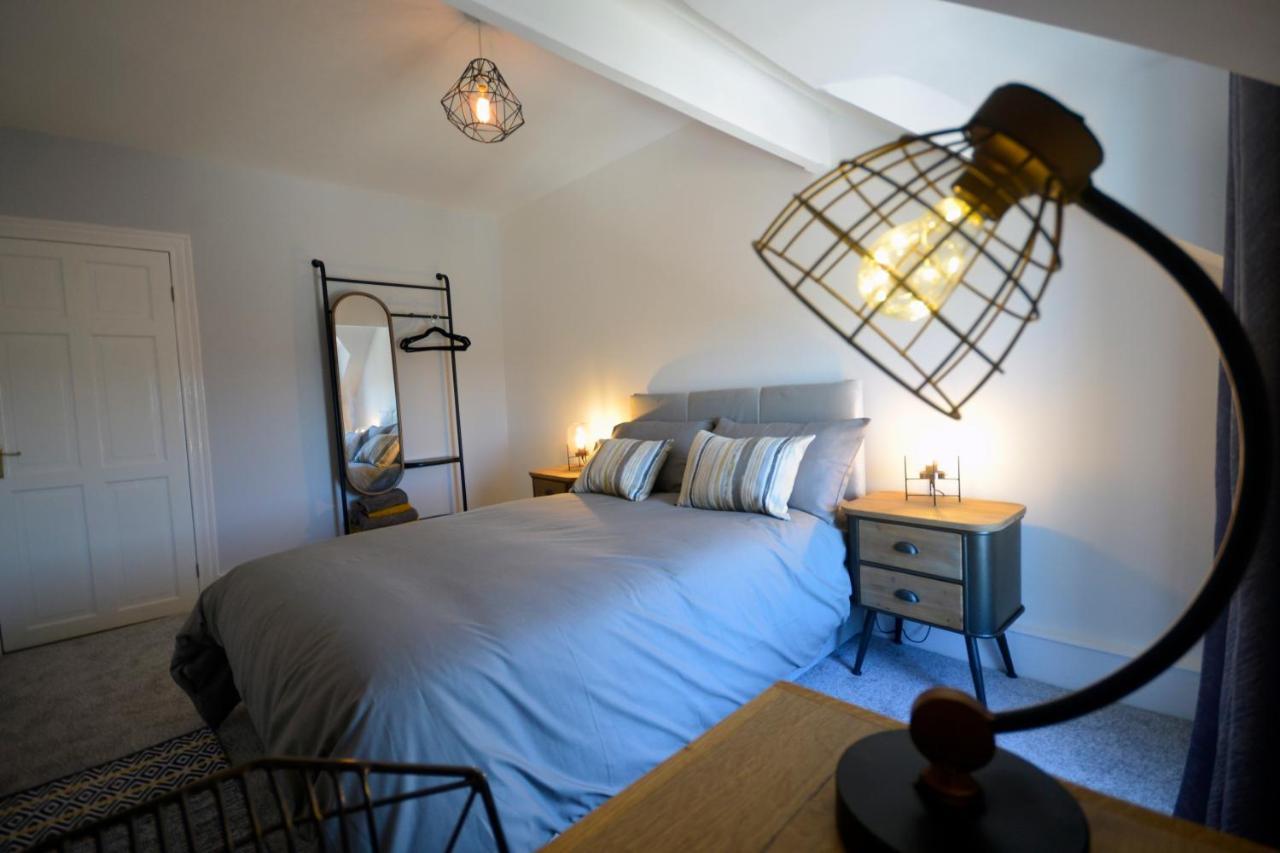 Heritage Holiday Accommodation Pembroke Dock Exteriör bild